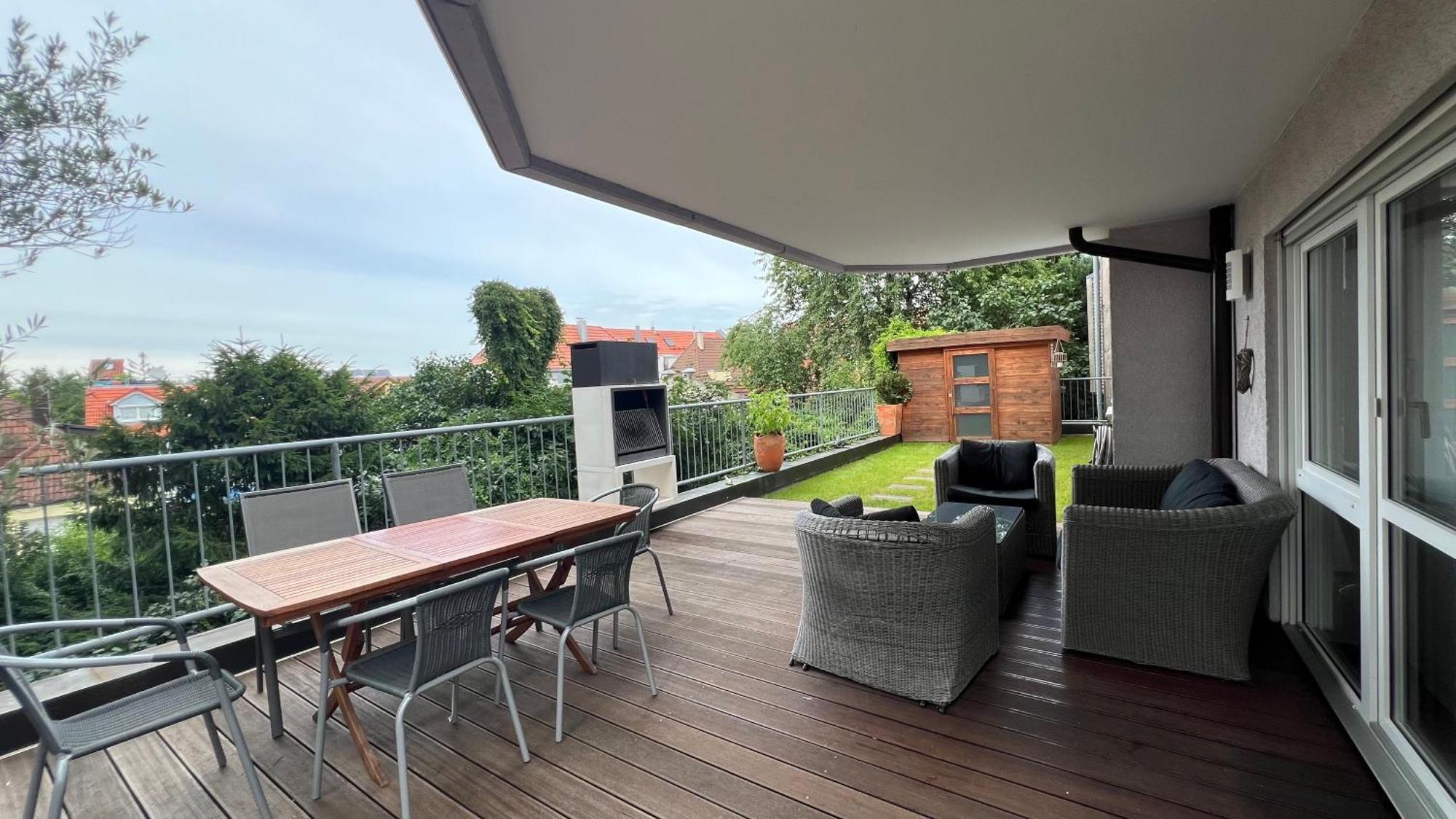 Ludwigshome Luxus - Zentral, Kostenloser Parkplatz, Terrasse Ludwigsburg Luaran gambar